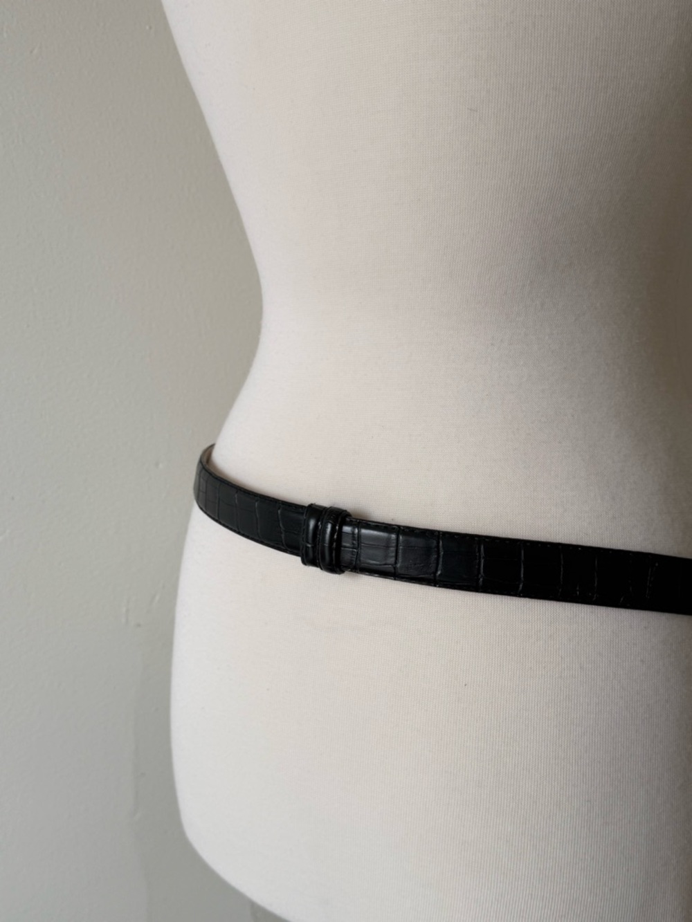 Vintage Black Leather Slide Belt | Croc Texture Minimal Silver Buckle - Picture 5 of 8
